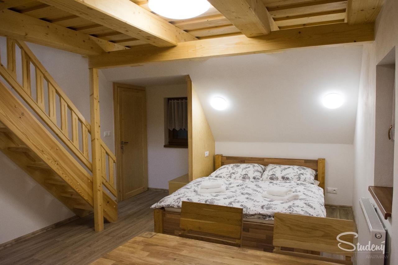 Apartmany Studeny Kunratice  Экстерьер фото