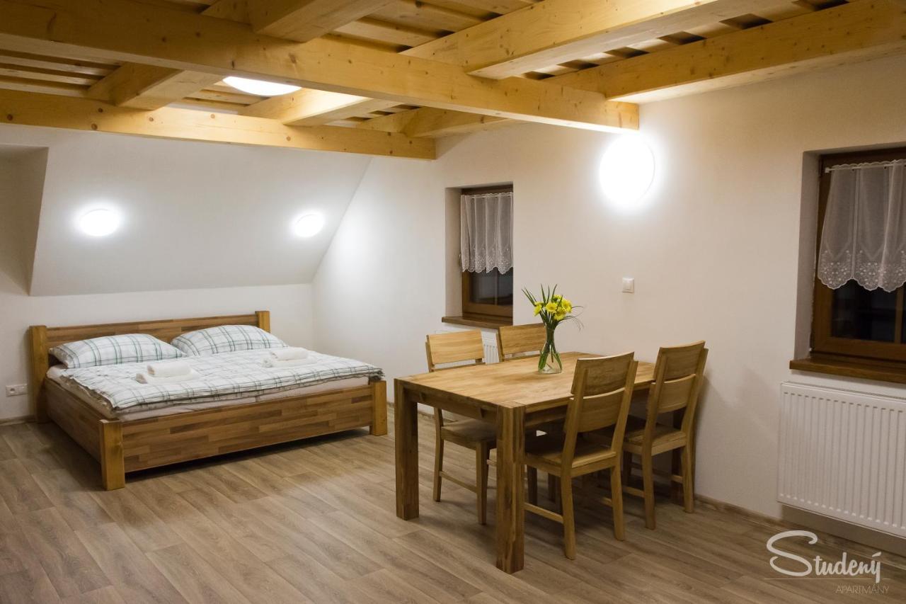Apartmany Studeny Kunratice  Экстерьер фото